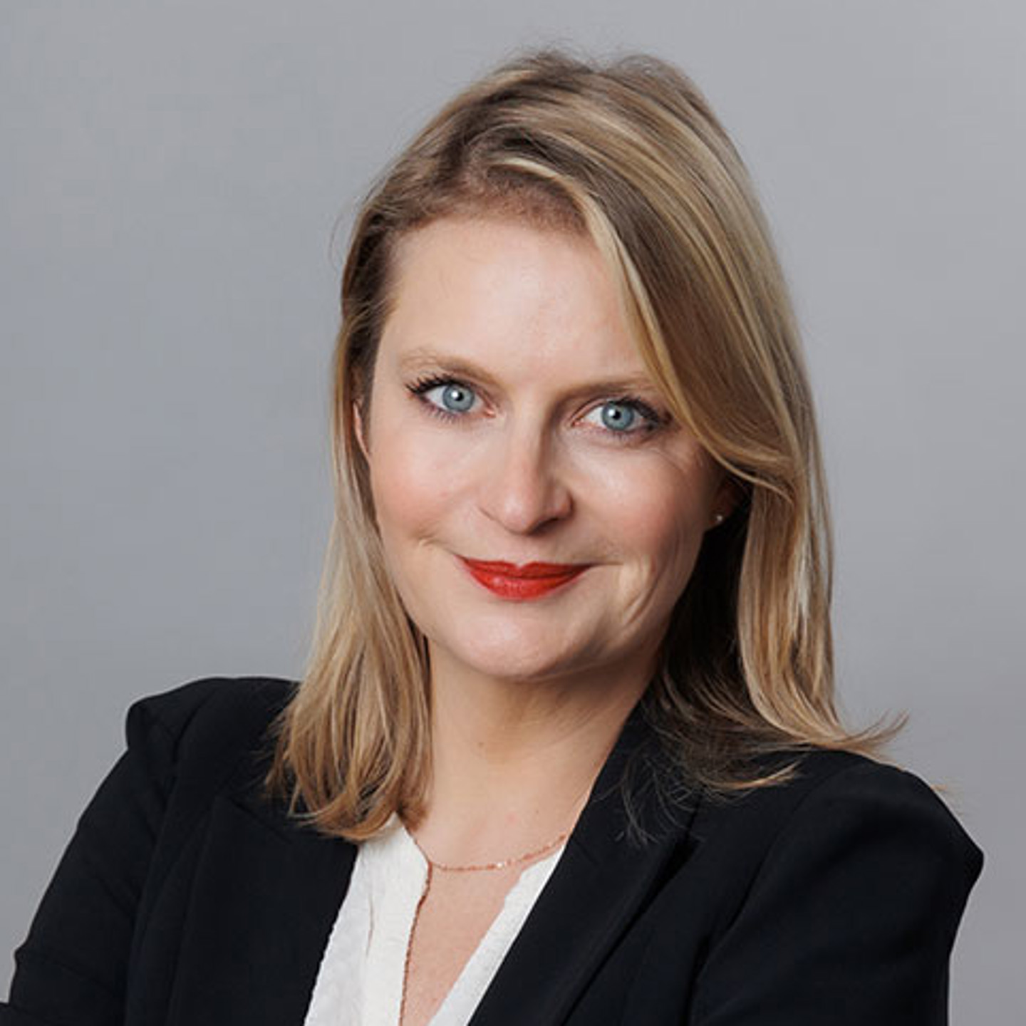 Headshot Aurelie Clementz