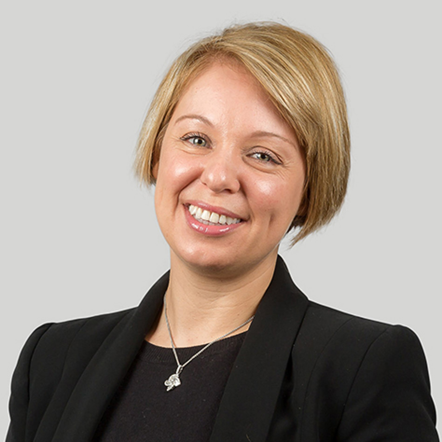 Headshot of Lucy Chambers