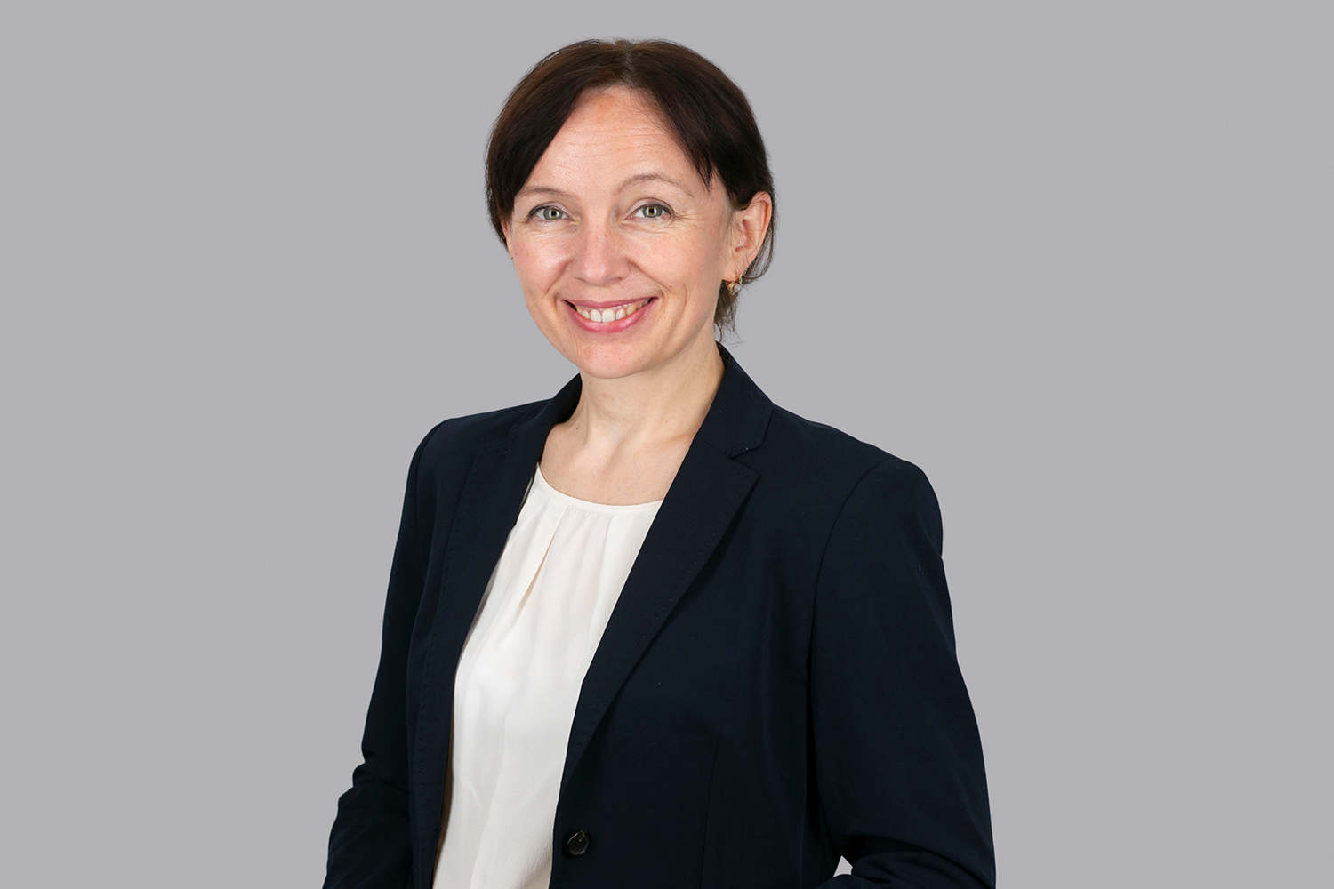 Headshot of Oksana Lutsiv
